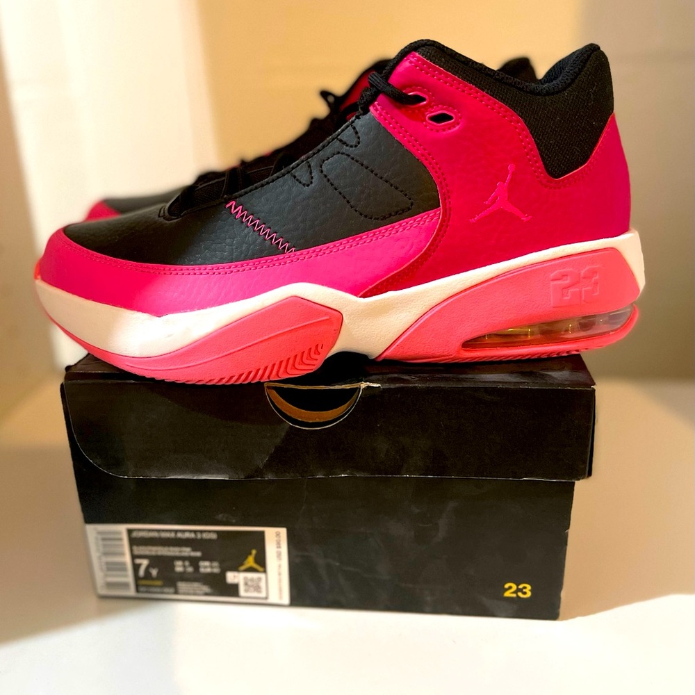 COPY - Jordan Max Aura 3- Never Worn!!!
